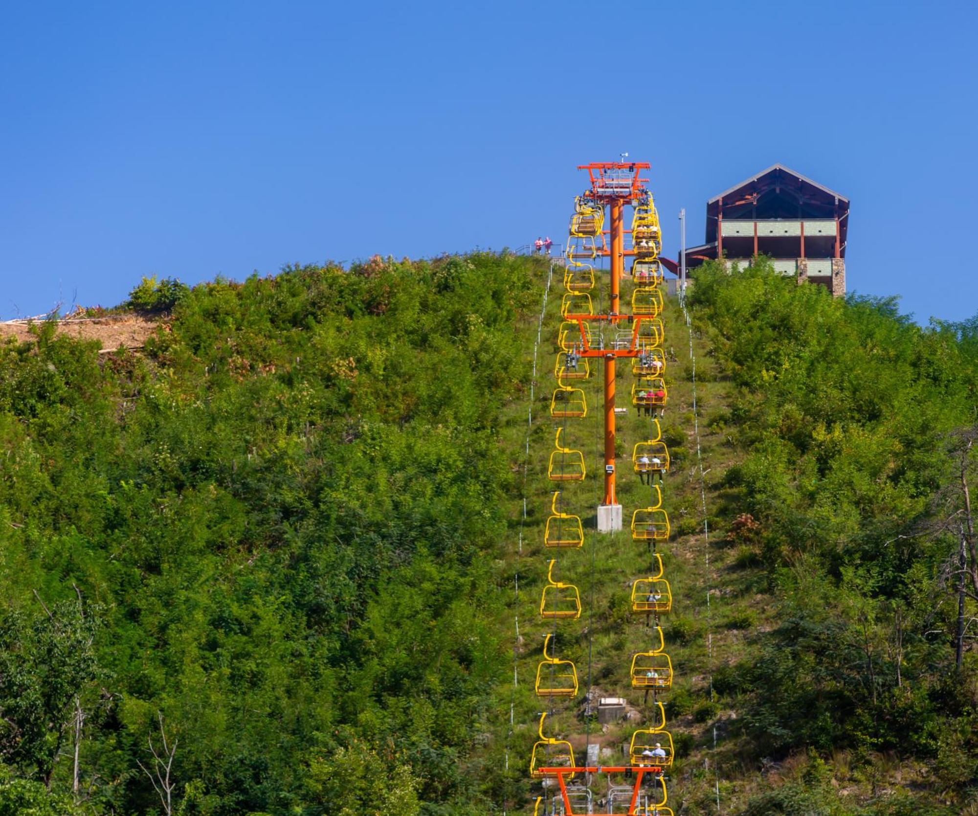 Moonshine Chalet, Hot Tub, Pool Access, Wifi, 1089 Free Tickets Each Paid Day, Dollywood And More Gatlinburg Luaran gambar